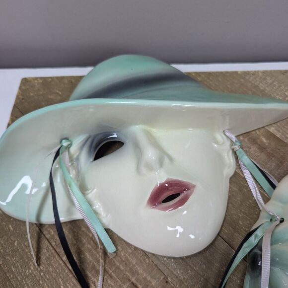 Vintage 1980s Ceramic Wall Masks Set – Hand Painted Green & Cream Art Deco Faces - Picture 4 of 5